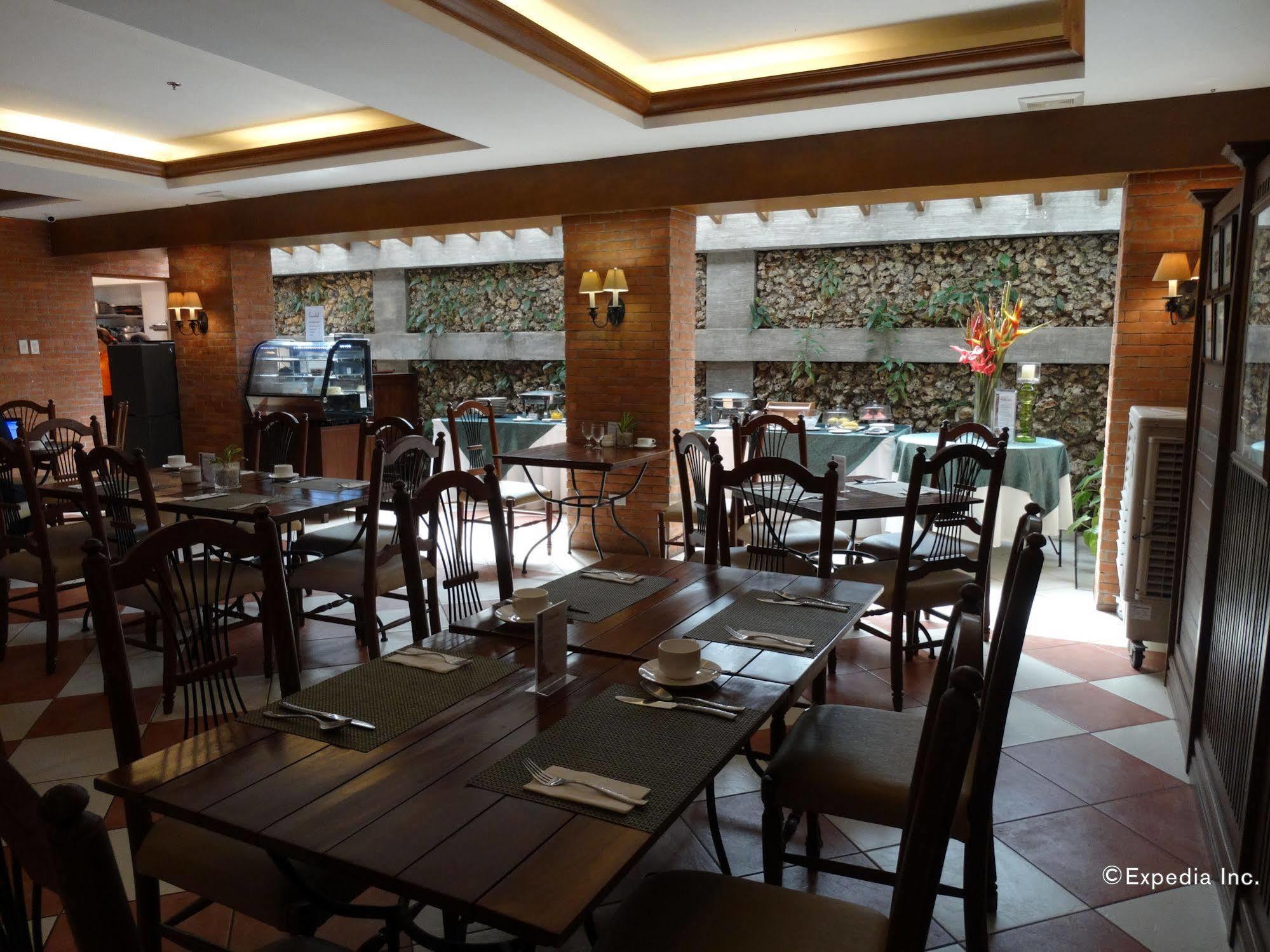 Hotel Emilia Davao Exterior foto